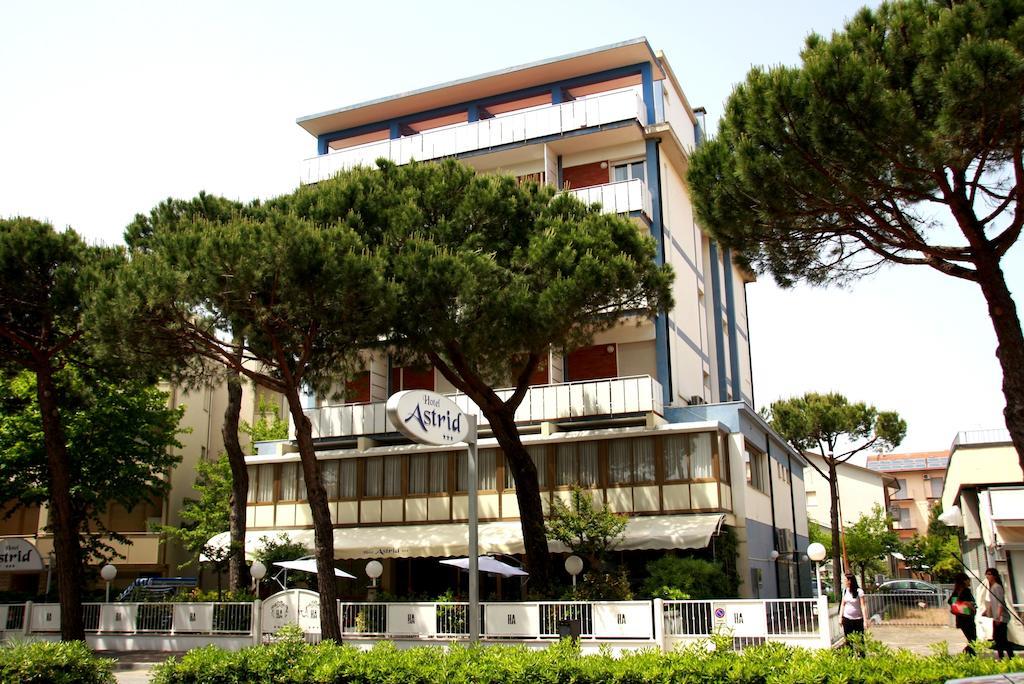 Hotel Astrid Τσέρβια Εξωτερικό φωτογραφία