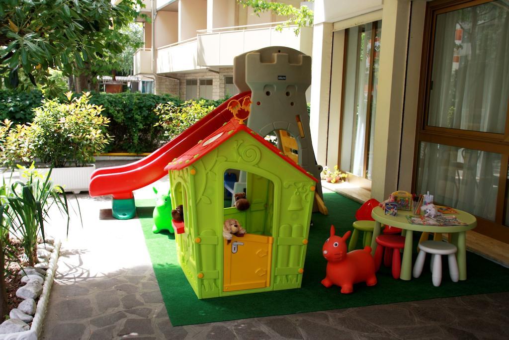 Hotel Astrid Τσέρβια Εξωτερικό φωτογραφία